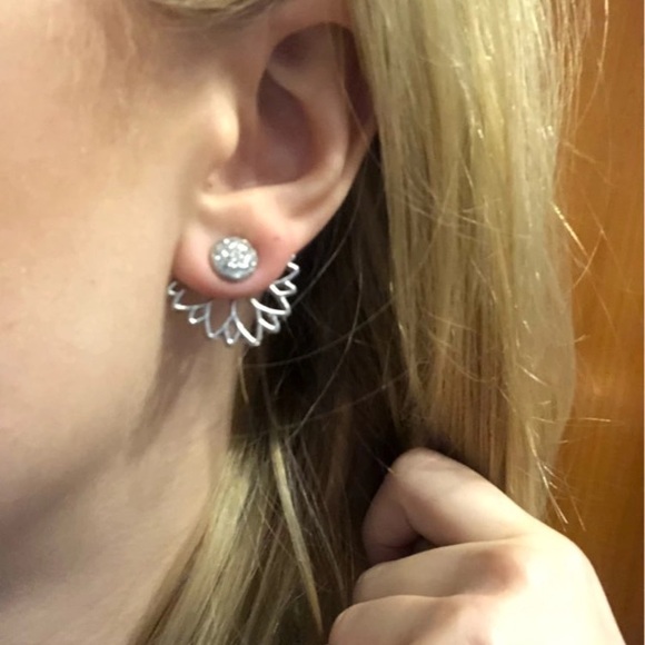 LOTUS FLOWER EARRINGS - Picture 3 of 4